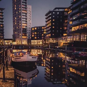 https://deluxe-city-apt-riverside-canal-viewfree-parking.yorkshirehotels.net
